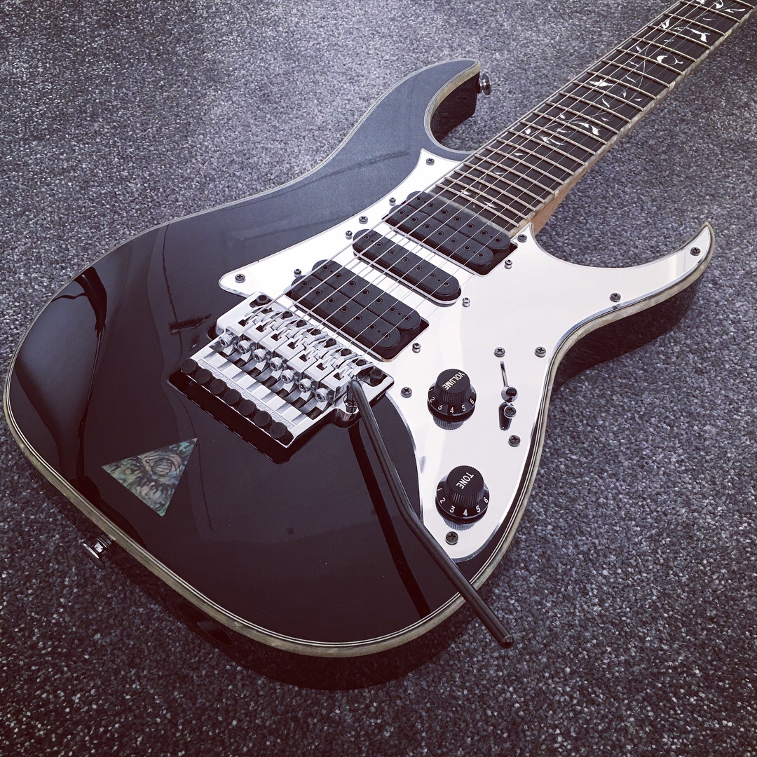 My 2000 Ibanez Universe Andy French s Musical Explorations